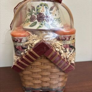 Yankee Candle Gift Set Home Sweet Home Votive Ceramic Lamp Shade Basket